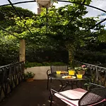Taura - With Balcony And Old View *
